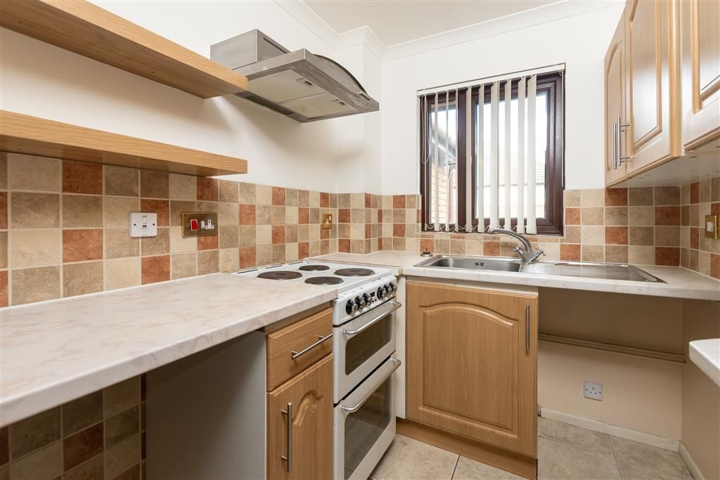 Property photo 2 of 13 Kitchen