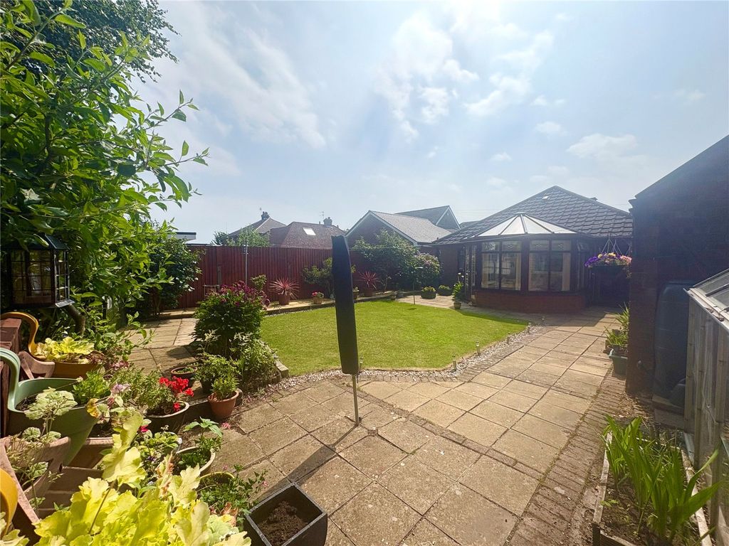Property photo 3 of 15 Picture No. 04