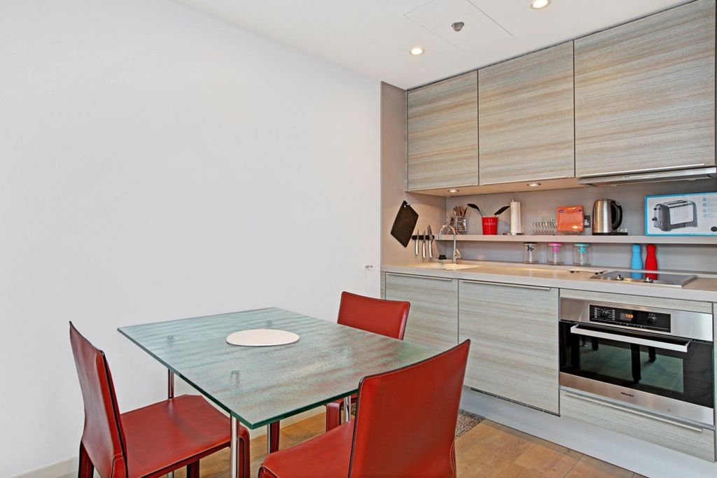 Property photo 2 of 6 Dining Area Cranl...