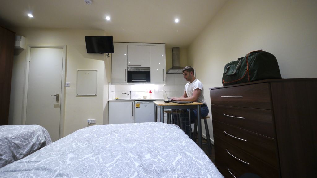 Property photo 3 of 6