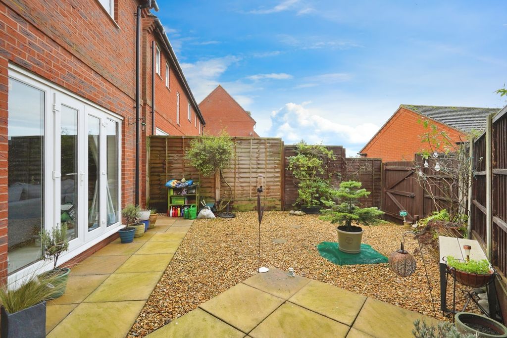 Property photo 3 of 9 Pbox-Img.Jpg