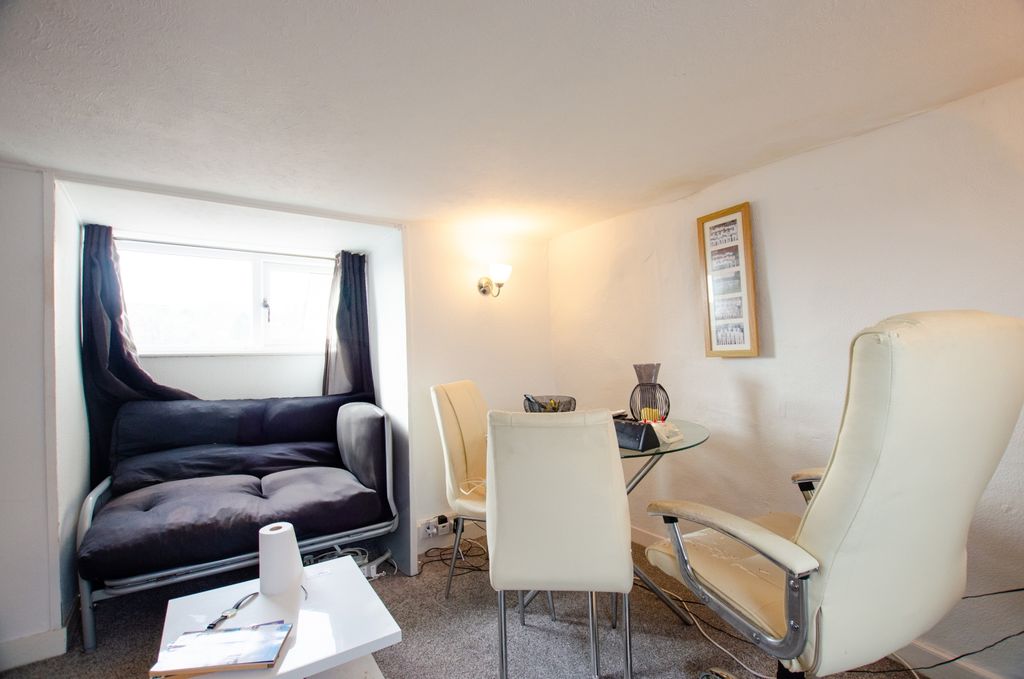 Property photo 3 of 7 Dsc_0229-2