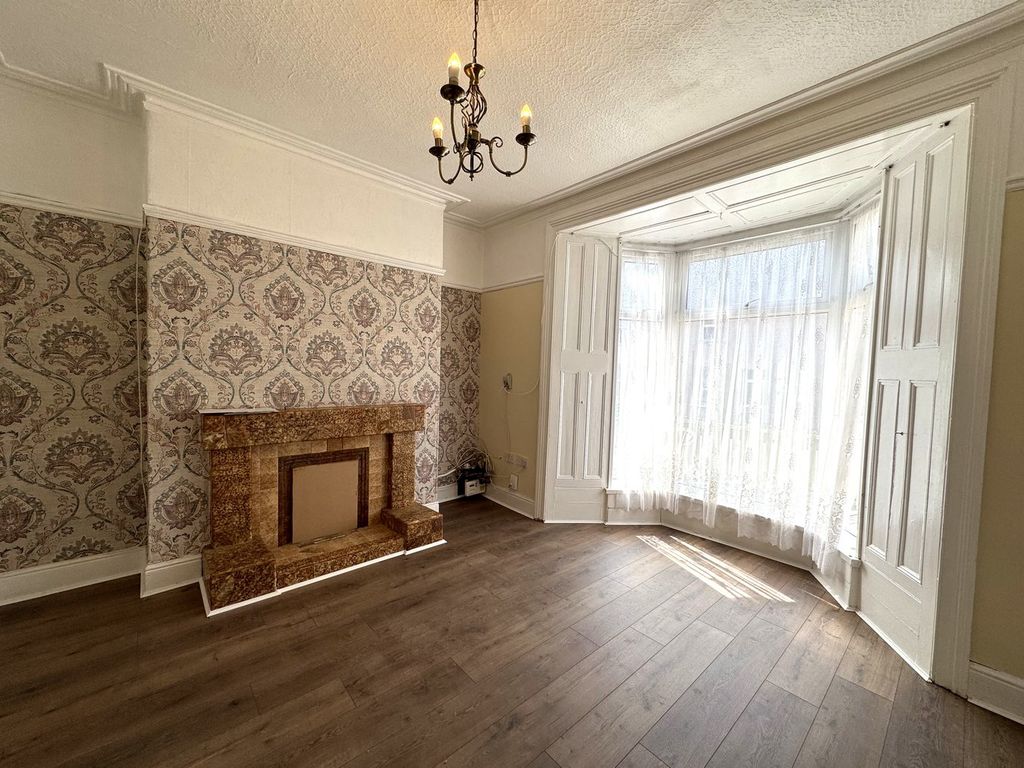 Property photo 2 of 24