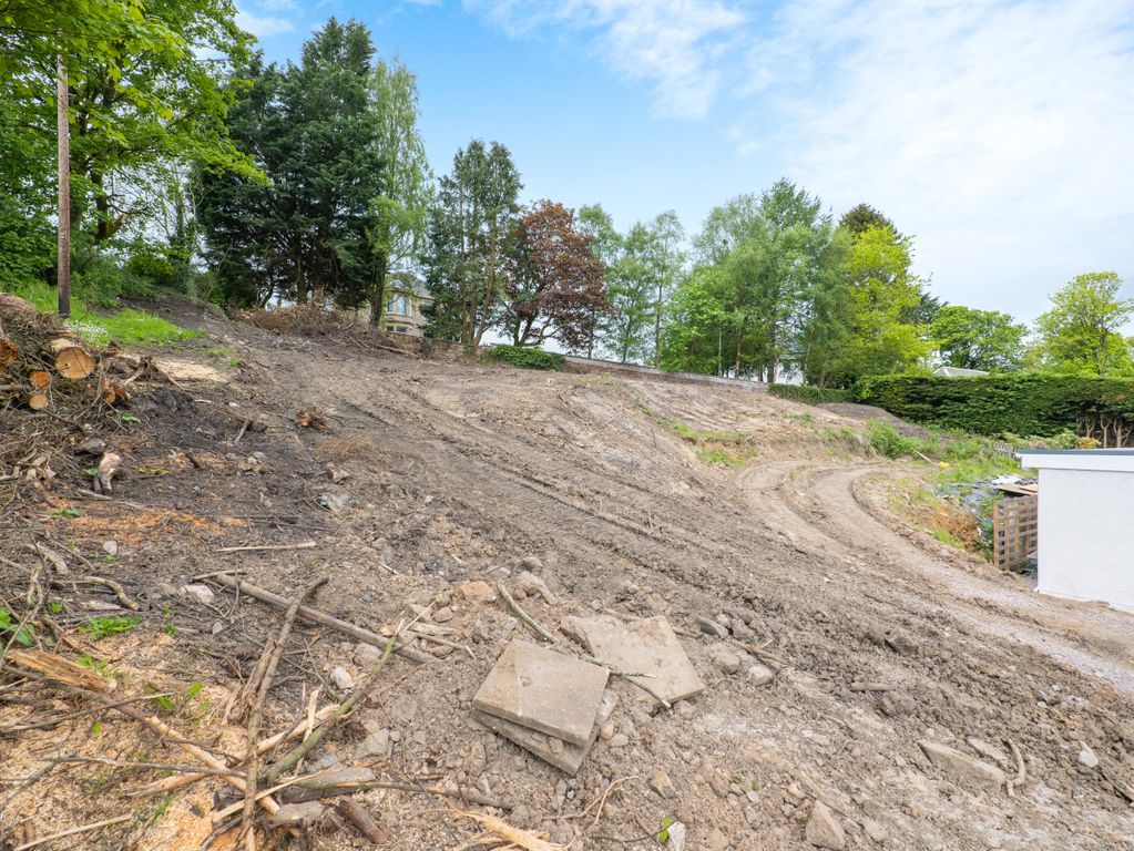 Property photo 3 of 12