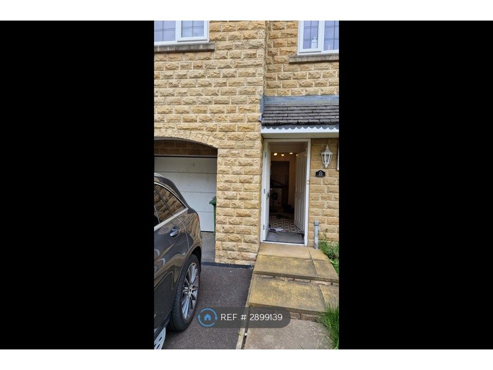 Property photo 2 of 34