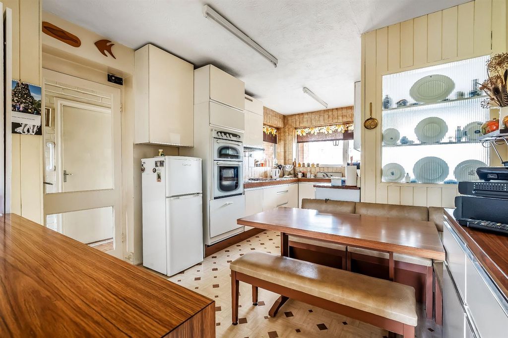 Property photo 3 of 14 .Browning-Road-1.Jpg