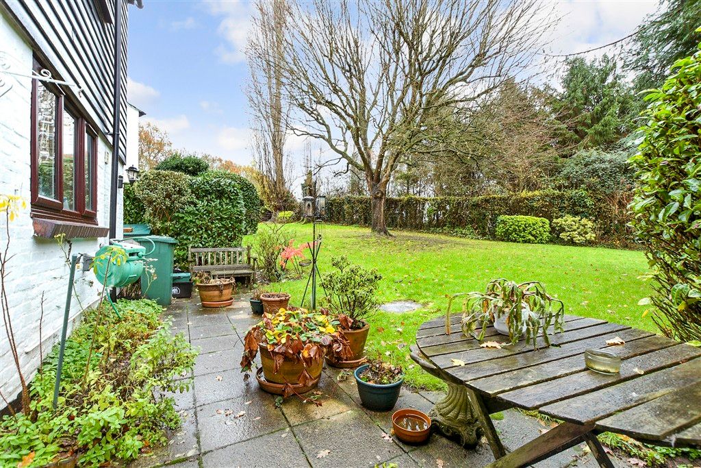 Property photo 1 of 12 Patio / Decking