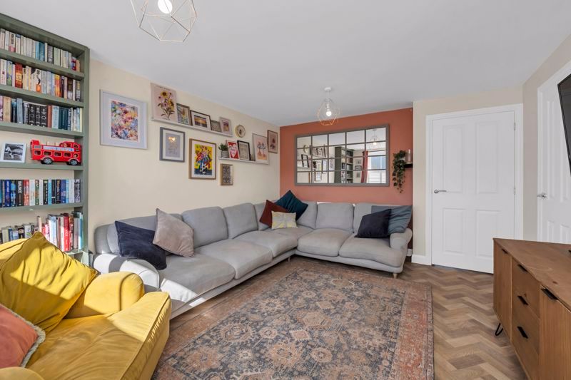 Property photo 3 of 15 Sitting Room