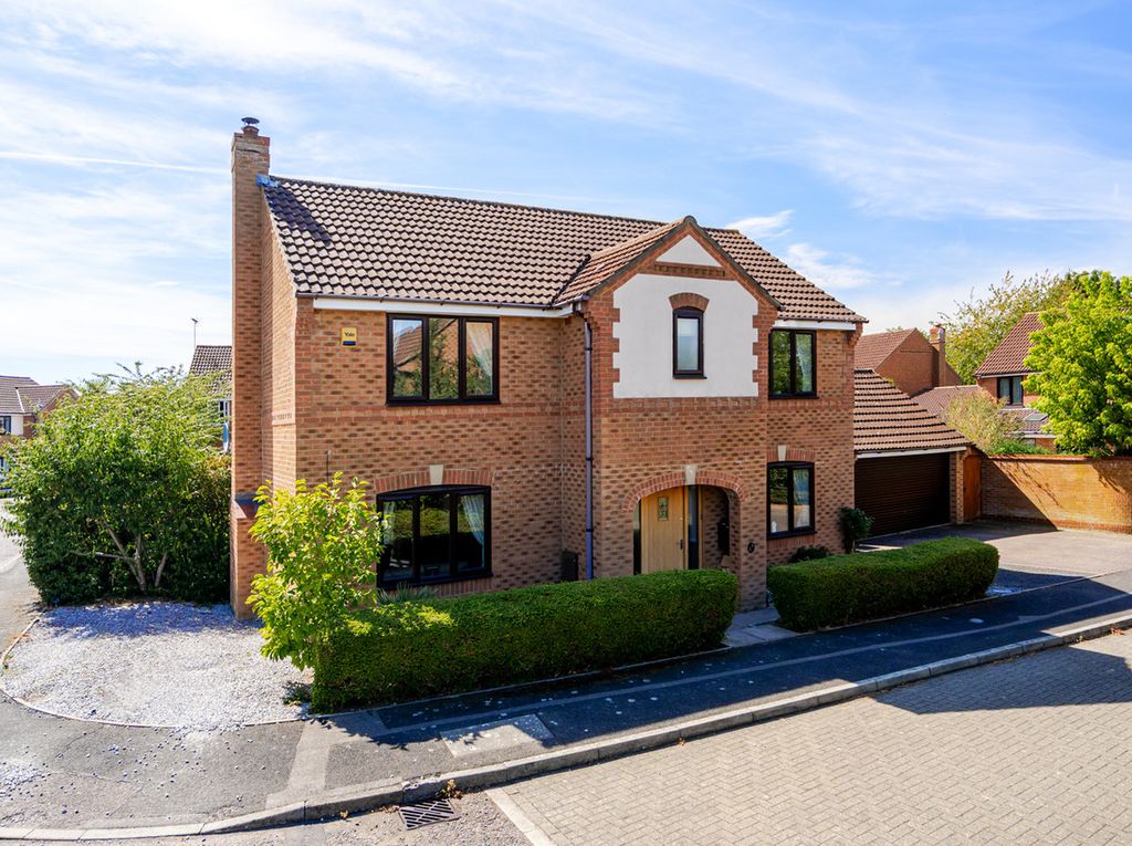 Property photo 1 of 33