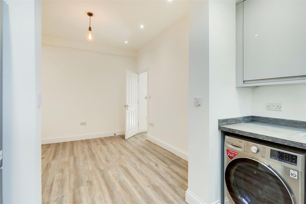 Property photo 2 of 13 5_Kitchen-0.Jpg