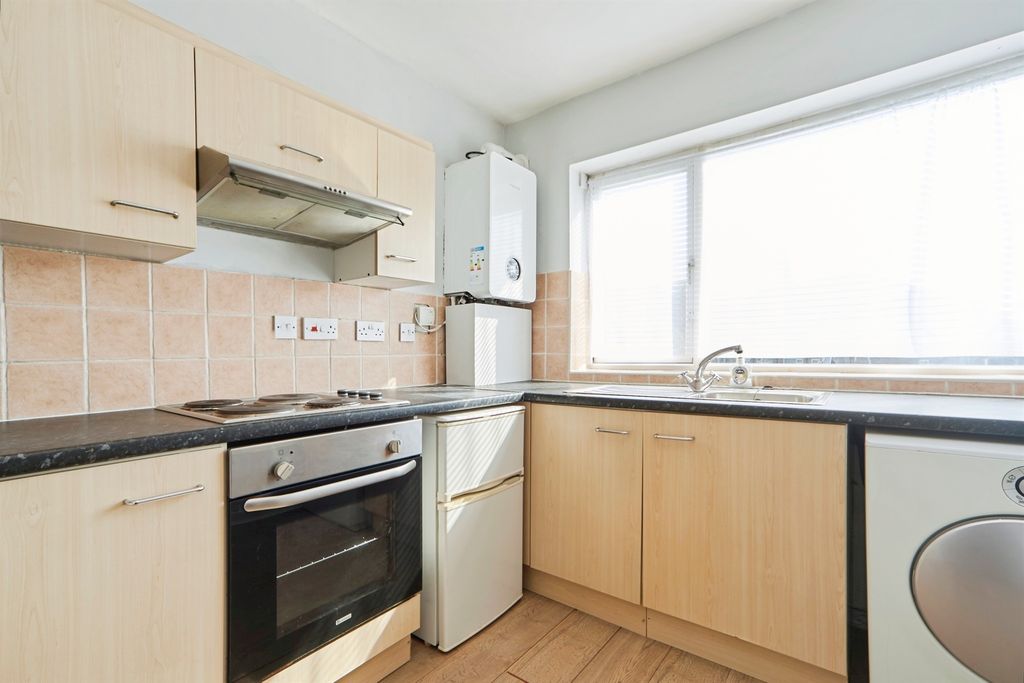 Property photo 2 of 14