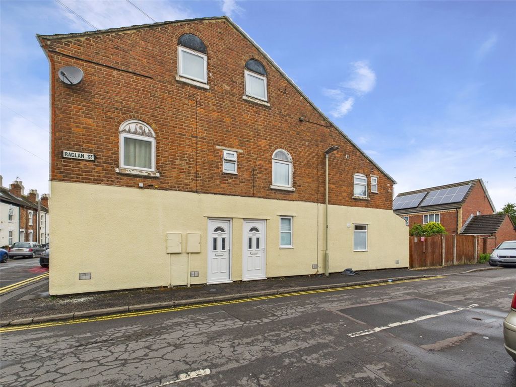 Property photo 2 of 8 Picture No. 02