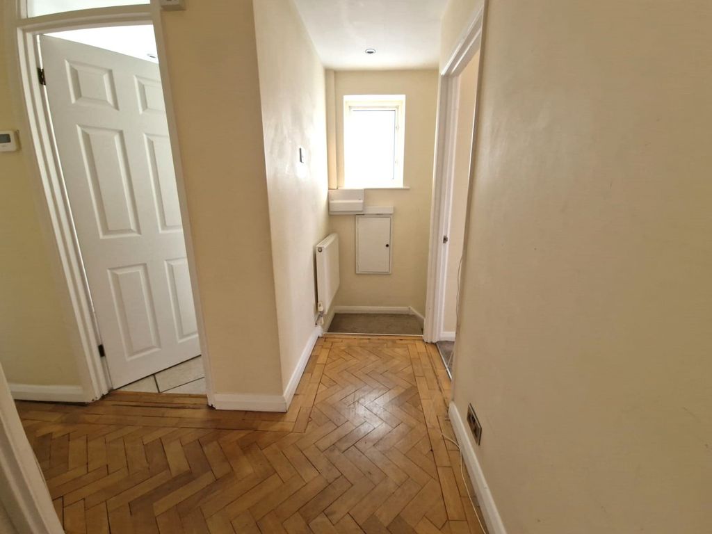 Property photo 3 of 10 Gallery