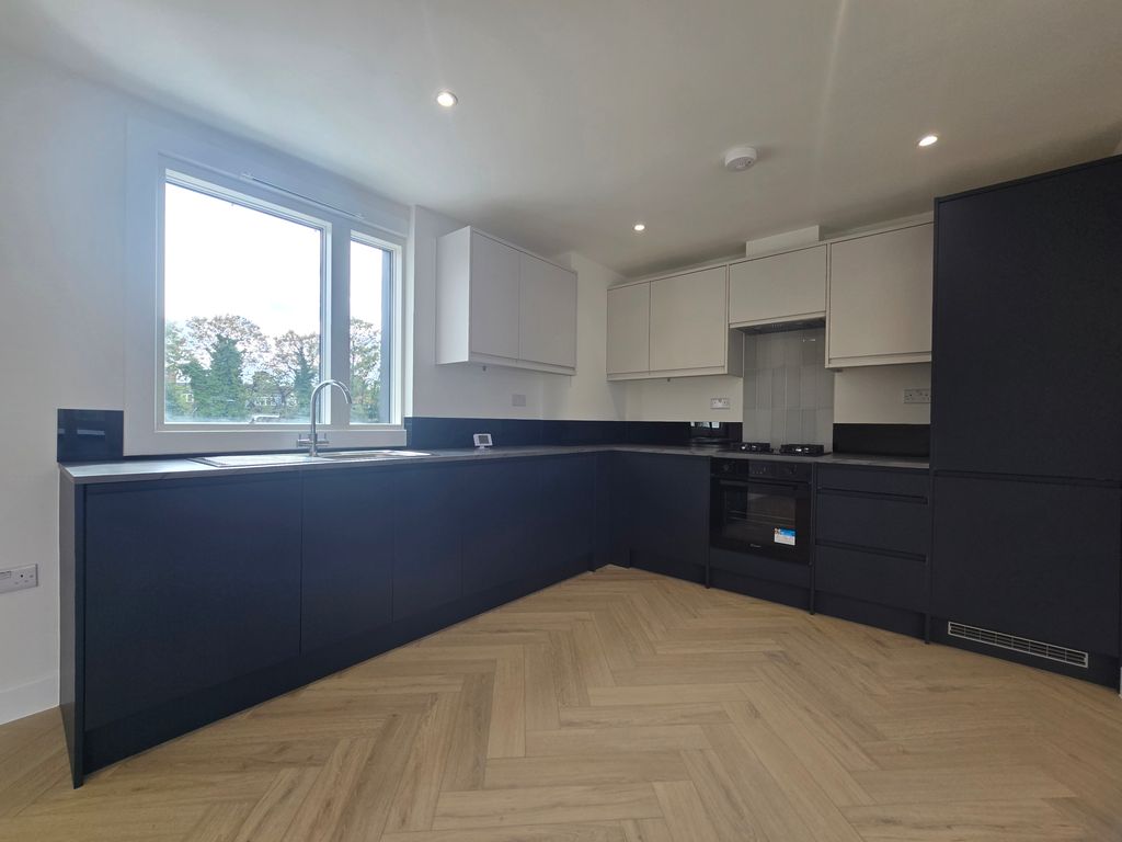 Property photo 2 of 10 2