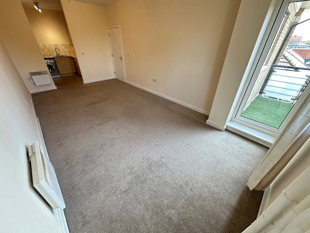 Property photo 2 of 11 3949905