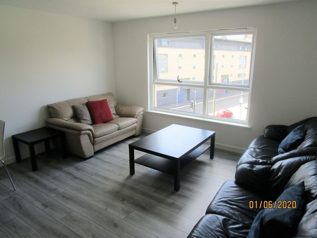 Property photo 2 of 10