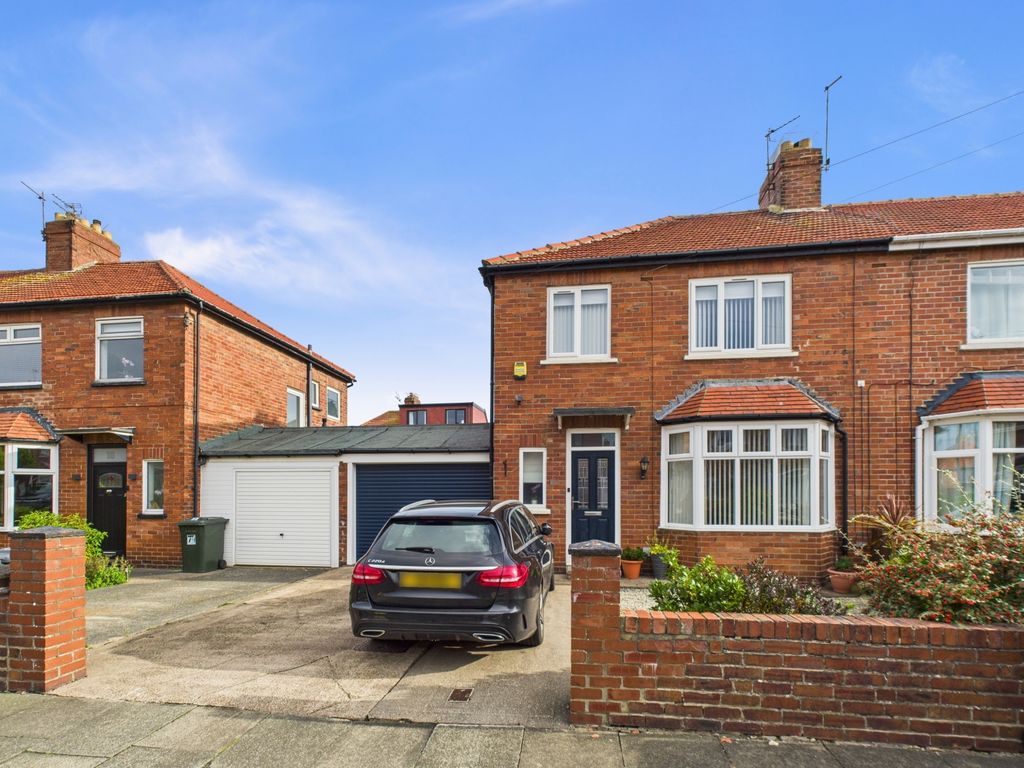 Property photo 1 of 14 Cam02195G0-Pr0092-Still032