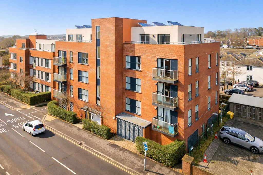 Additional image 15 of 2 bed flat for saleMilton Road, Haywards Heath RH16