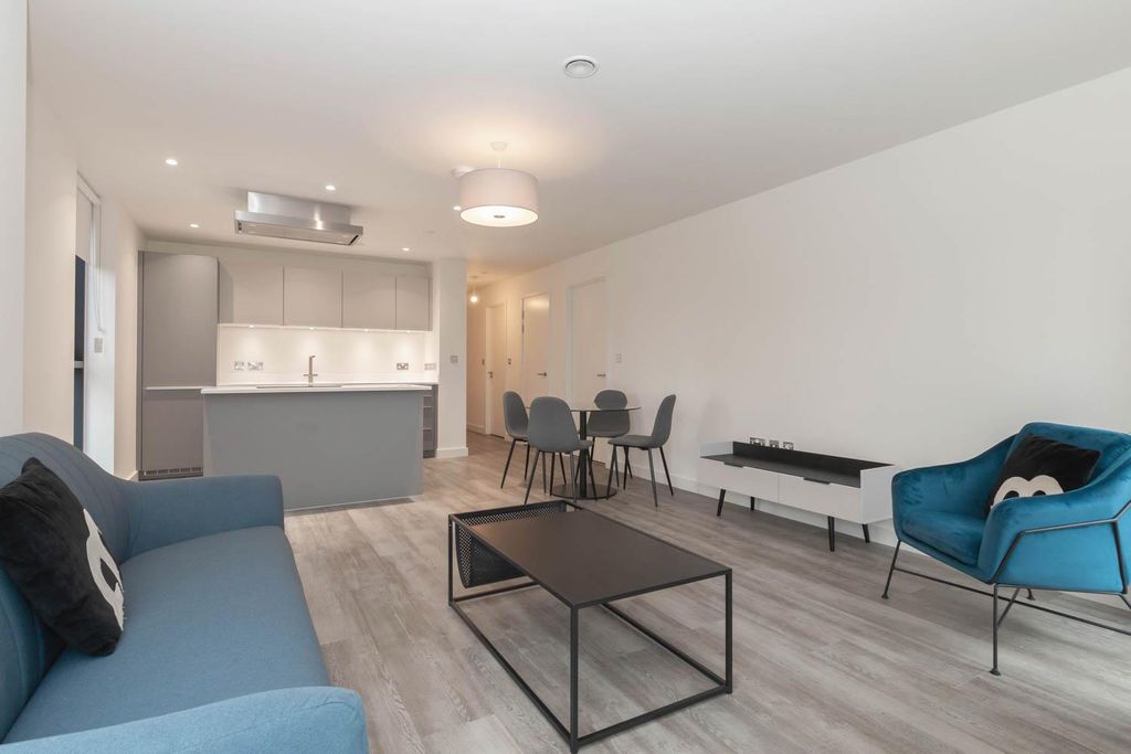 Property photo 2 of 20 Living Area