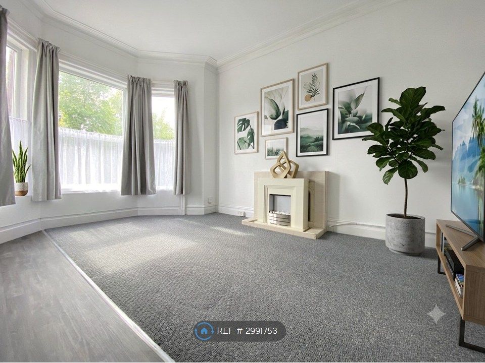 Property photo 2 of 9 Open Plan Lounge And Kitchen