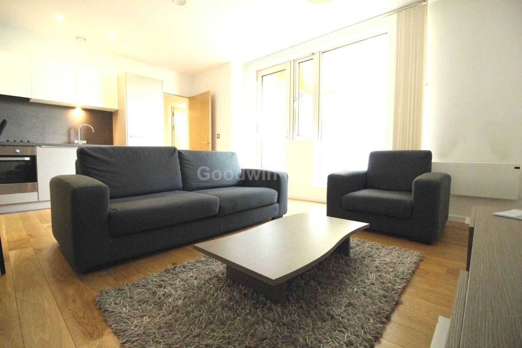 Property photo 1 of 11