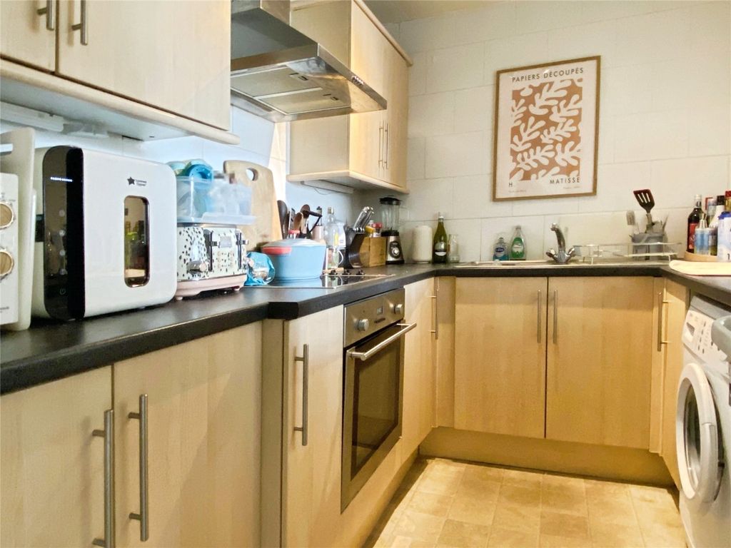 Property photo 2 of 8 Picture No. 08