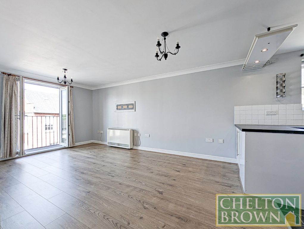 Property photo 2 of 31 Living/Kitchen