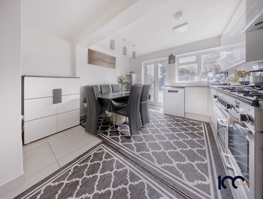 Property photo 2 of 29