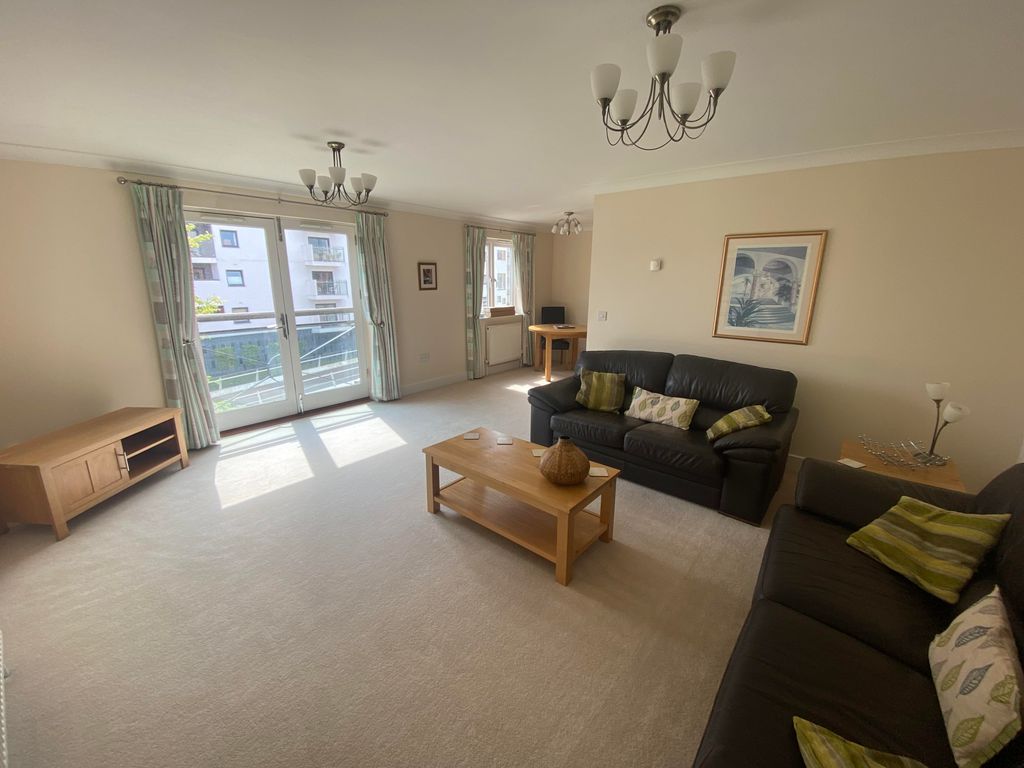 Property photo 3 of 10 Image