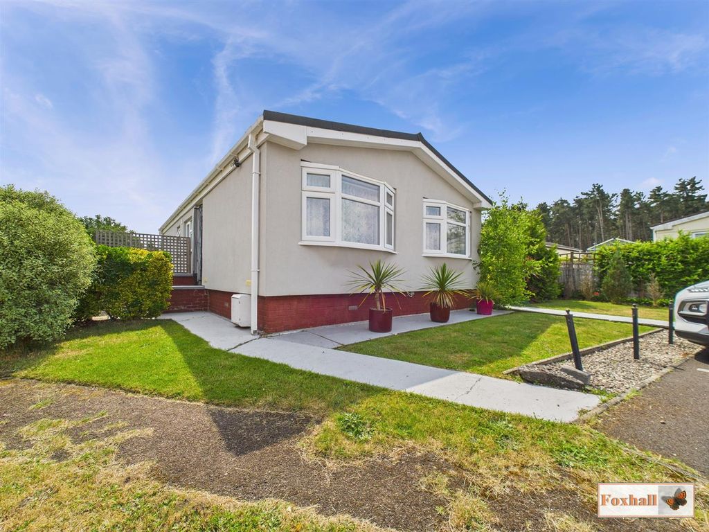 Property photo 1 of 20 Gardens
