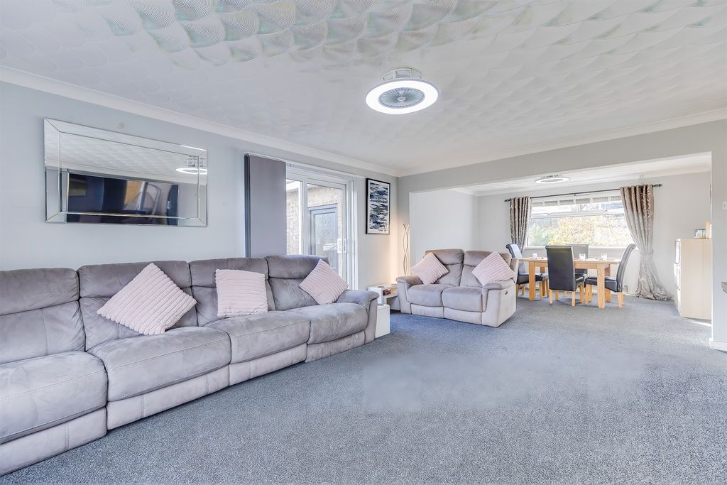 Property photo 1 of 34