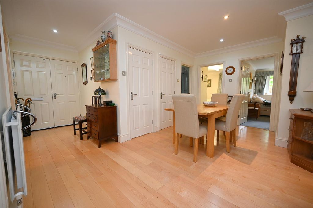 Property photo 3 of 26 Hallway1.Jpg