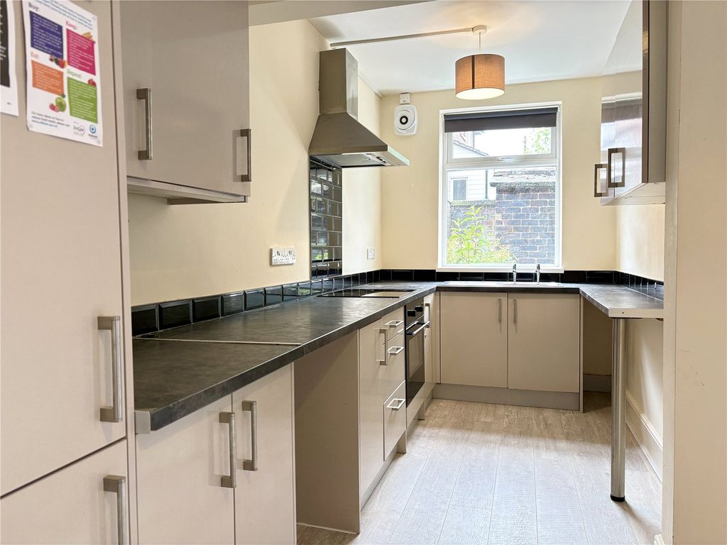 Property photo 3 of 15 Kitchen