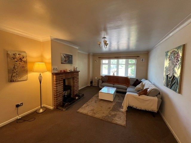 Property photo 3 of 14 Living Room