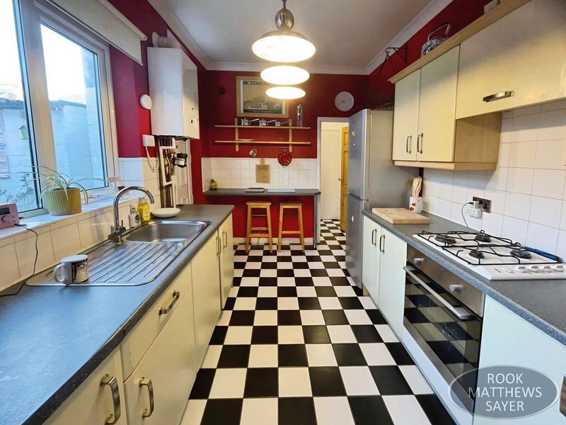 Property photo 3 of 7 Photo 5