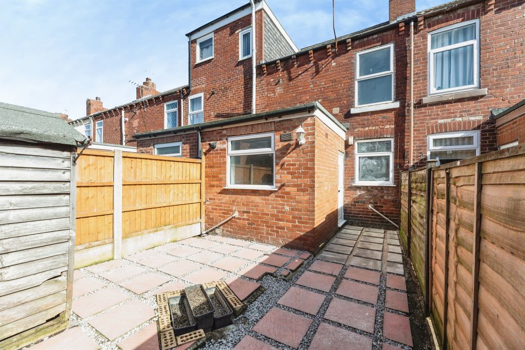 Property photo 2 of 19