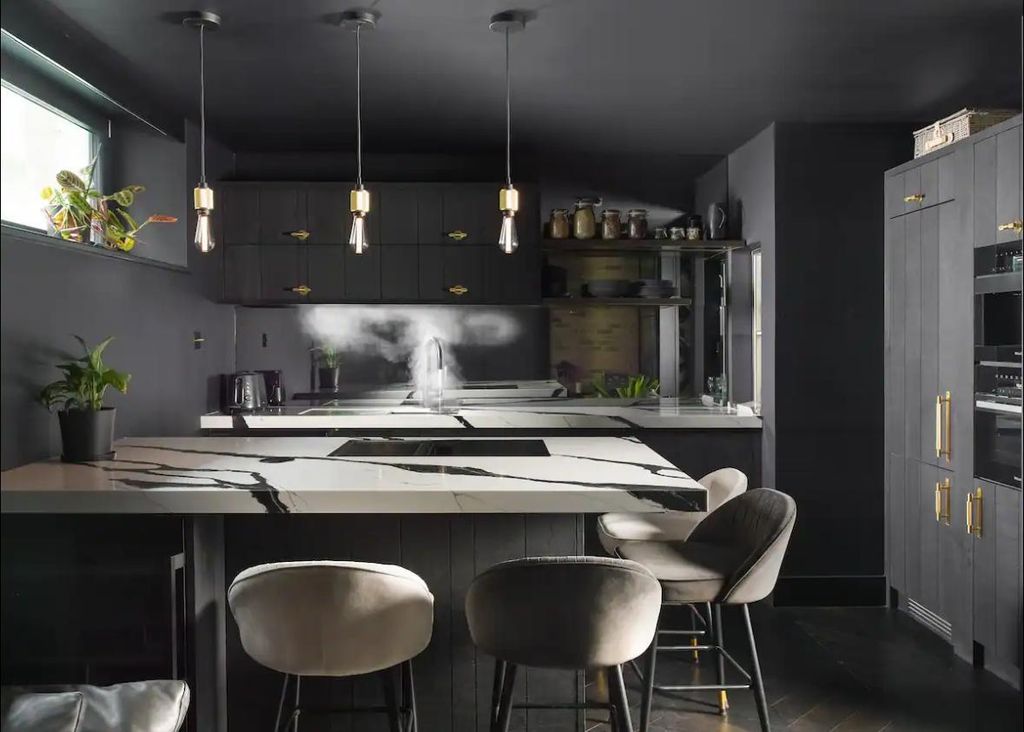 Property photo 3 of 14 Image