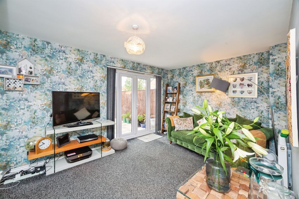 Property photo 2 of 17
