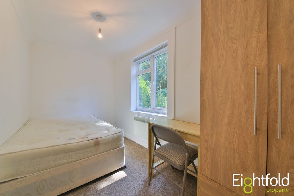 Property photo 3 of 7 Image