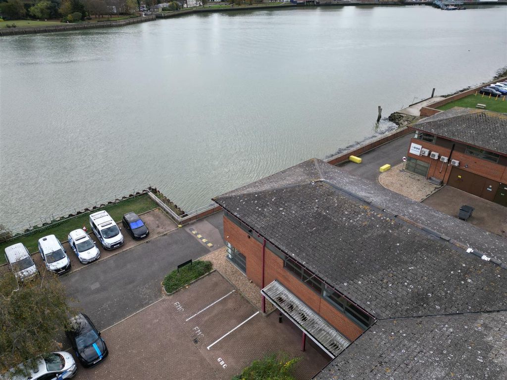 Property photo 2 of 15 Qegm9023.Jpg