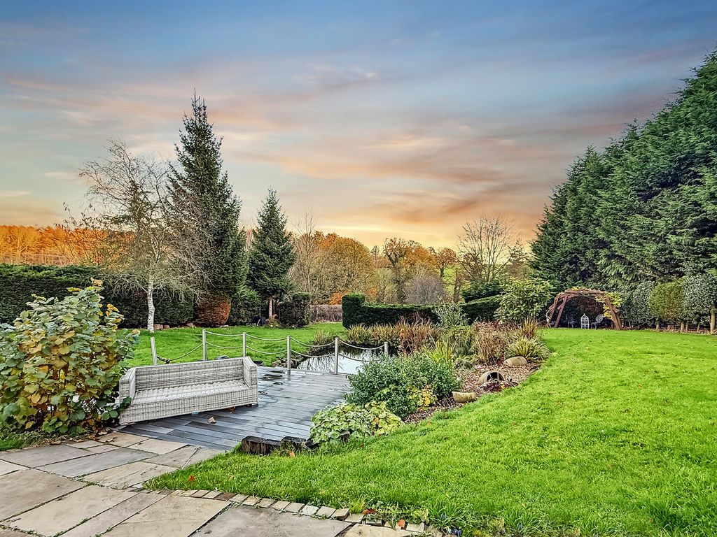 Property photo 3 of 32