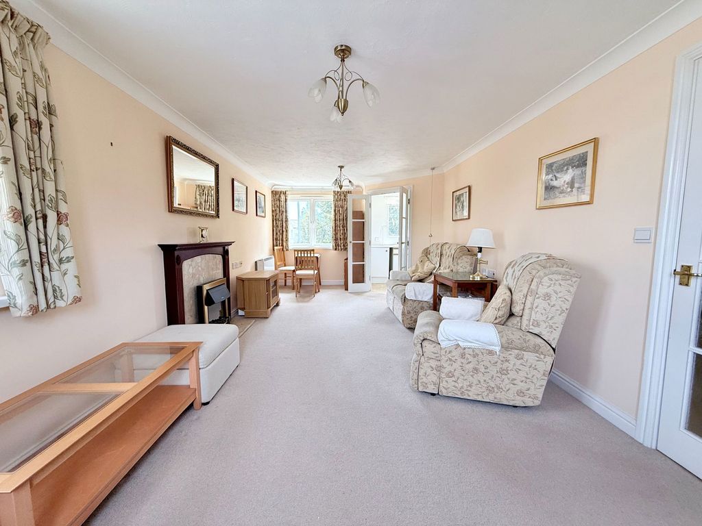 Property photo 2 of 10