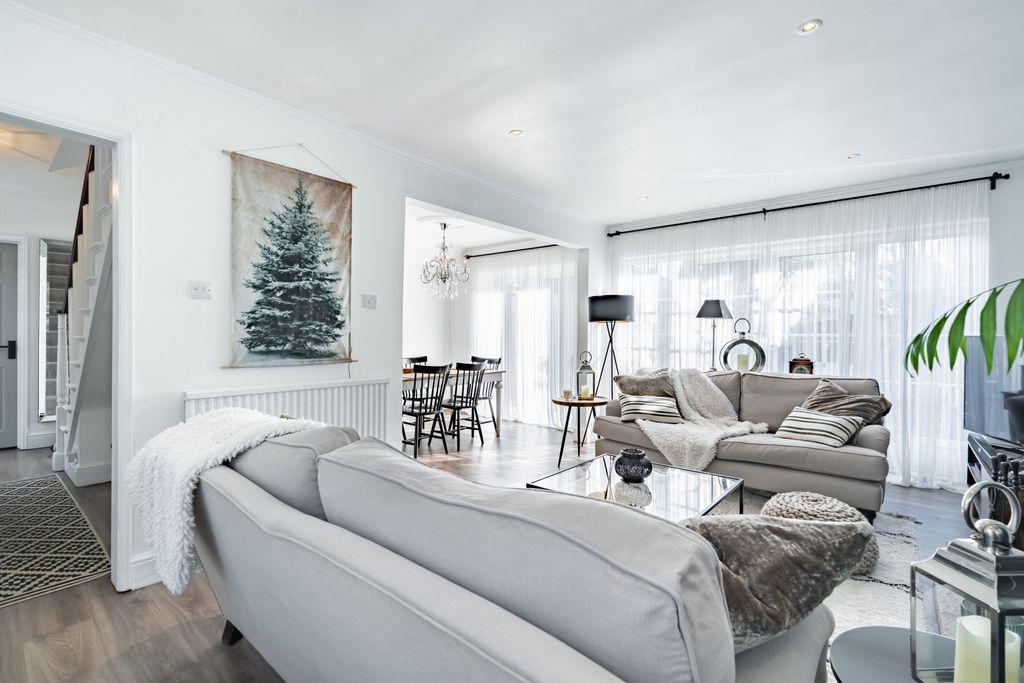 Property photo 3 of 20 Photo 22