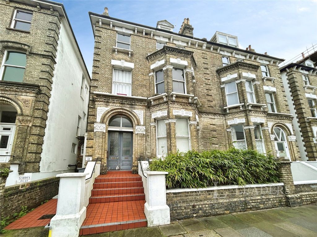 Property photo 1 of 11 Picture No. 12