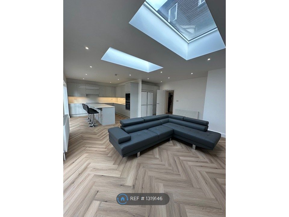 Property photo 1 of 34