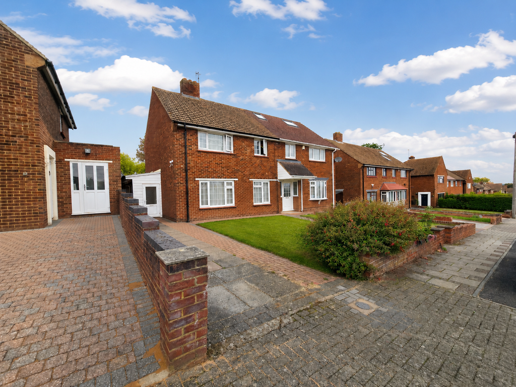 Property photo 2 of 3 1000259600