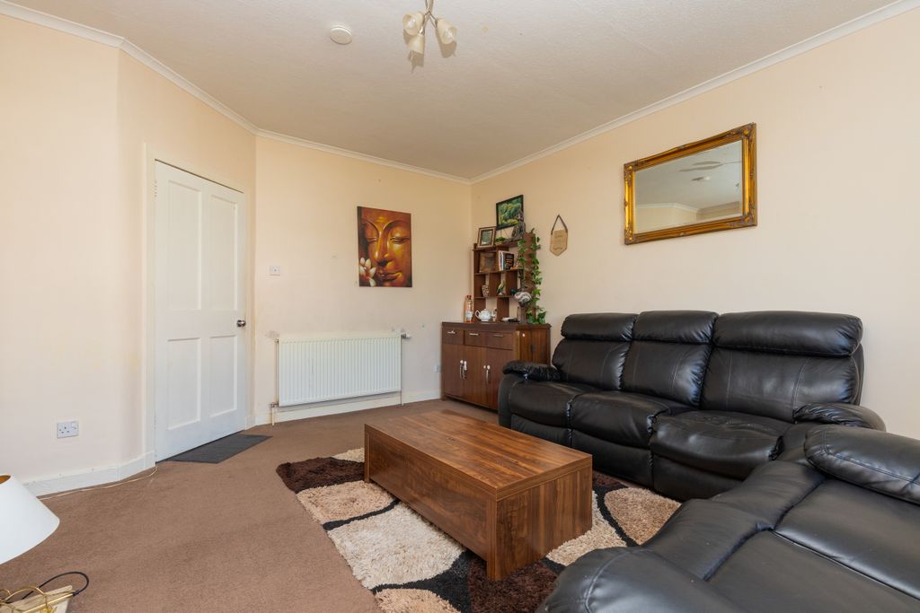 Property photo 3 of 19 107 Queensland Drive, G52 2Nw-10