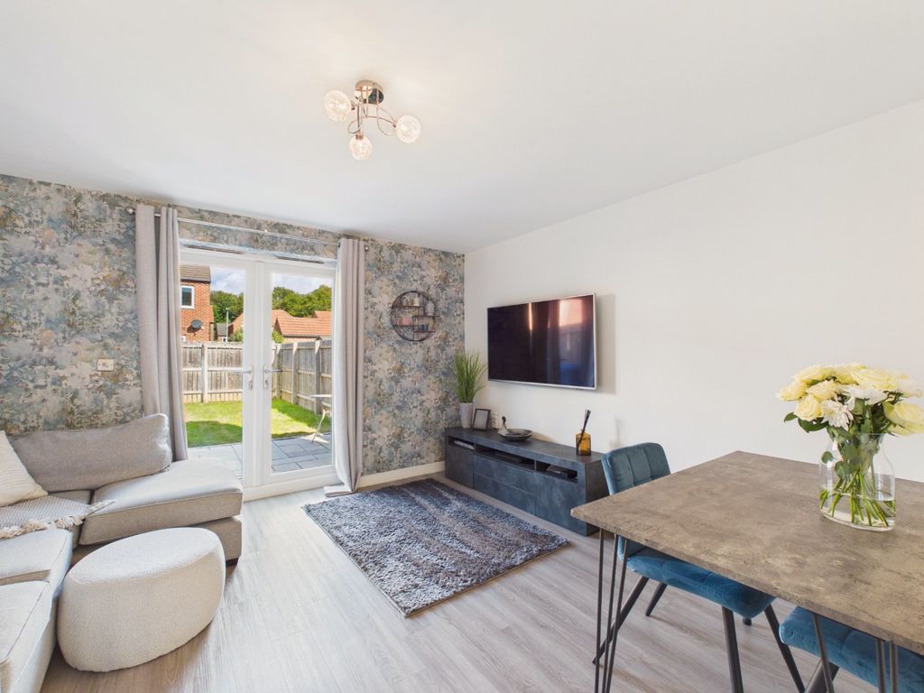 Property photo 2 of 14 5371054