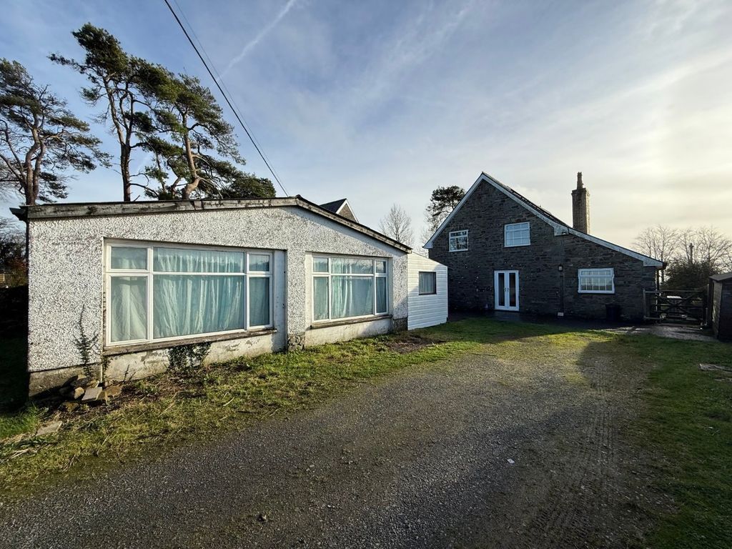 Property photo 3 of 46