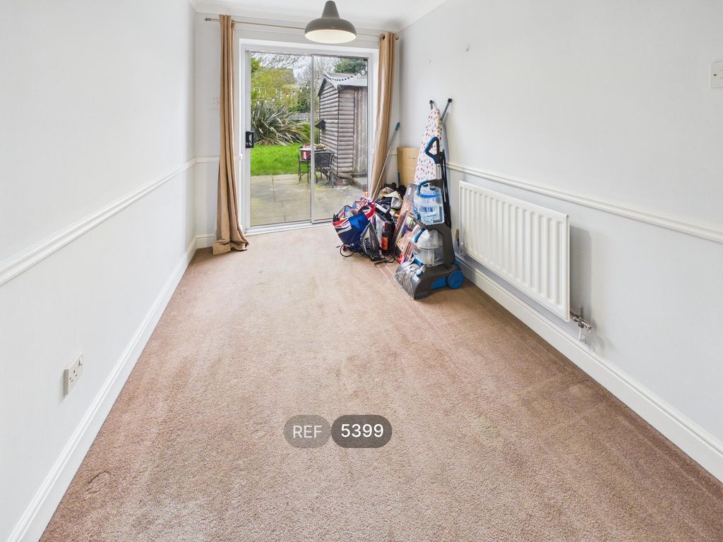 Property photo 3 of 16 Dining Room